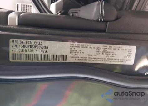 2023 Jeep Grand Cherokee 4Xe z USA, uszkodzony, nr VIN 1C4RJYB63PC650065